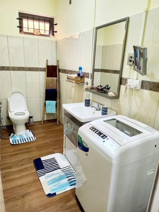 Kot Nu - Beach Themed Apartment - 3 Mins Walk From The Sea Flic-en-Flacq 외부 사진